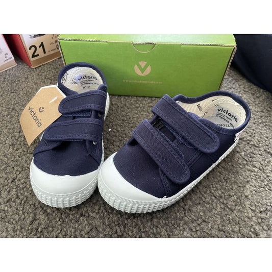 Brand new quality victoria organic cotton sneakers – size 1 youth & size 7 us infant - baby & toddler sneakers clothing