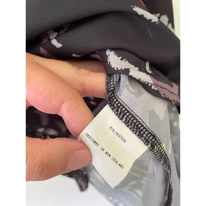 Vintage (the label) size 12 blouse – classic style in excellent condition - blouses blouse - clothing & fashion