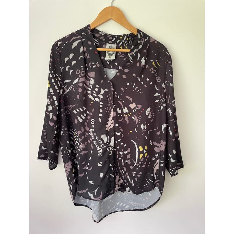Vintage (the label) size 12 blouse – classic style in excellent condition - blouses blouse - clothing & fashion