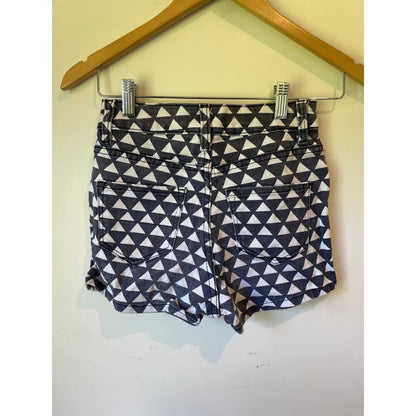Junk food geometric print denim shorts size xs - denim shorts bottom - clothing & fashion - condition: used - shorts