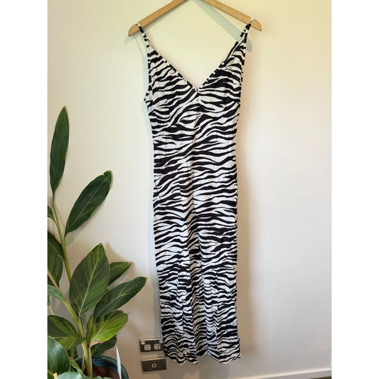Asos design size 12 high apex spun midi dress in zebra print - dresses top women’s apparel